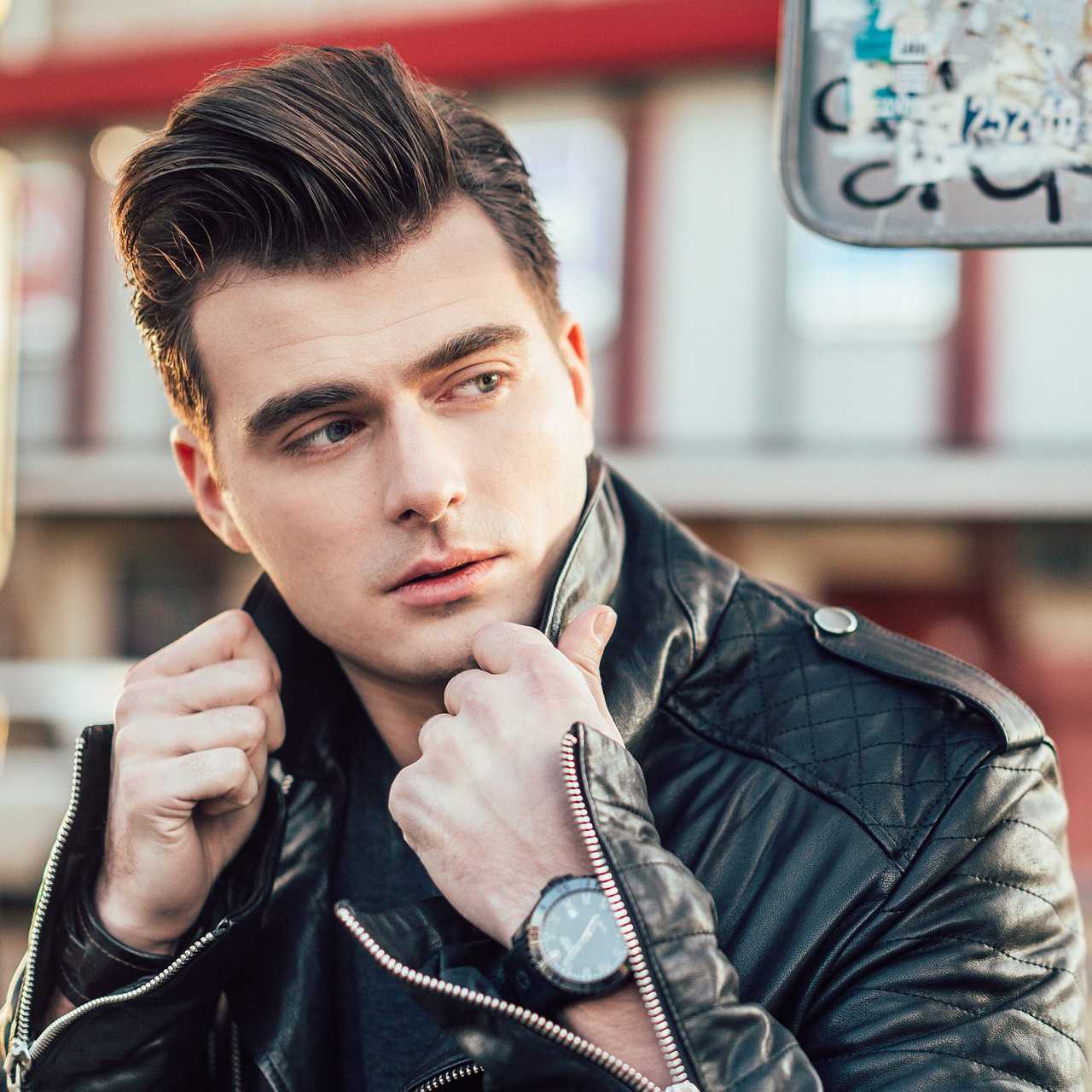 Мужская территория-стрижка в стиле рокабилли фото