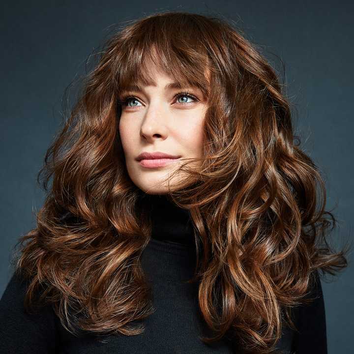 Умная cтрижка 2019 каскад на кудрявые волосы фото