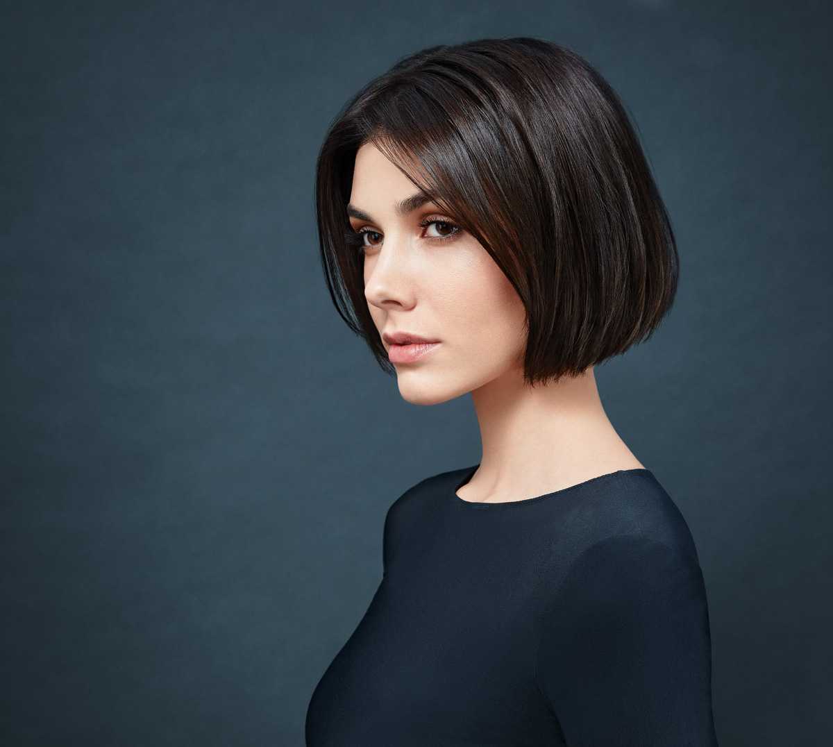 Умная cтрижка 2019 классическое каре гладкое полотно волос фото